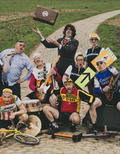 Paris-Roubaix-HDF_Fan-Zone_Sars-et-Rosieres_Les-Chasse-Patates ©MILOPIX.jpg